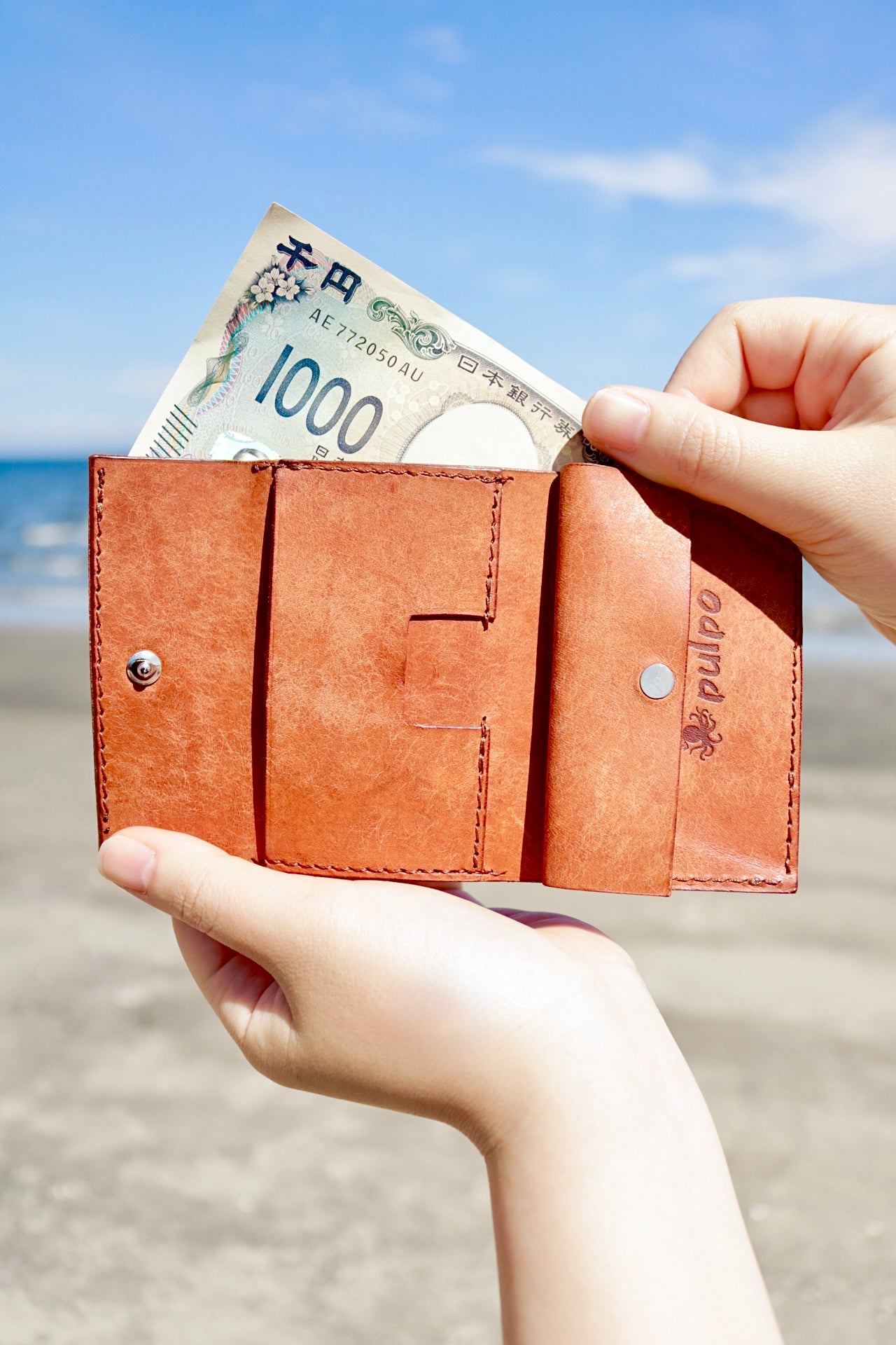 コンパクト財布「ロッタ」